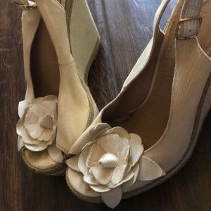 Bakers beige wedges